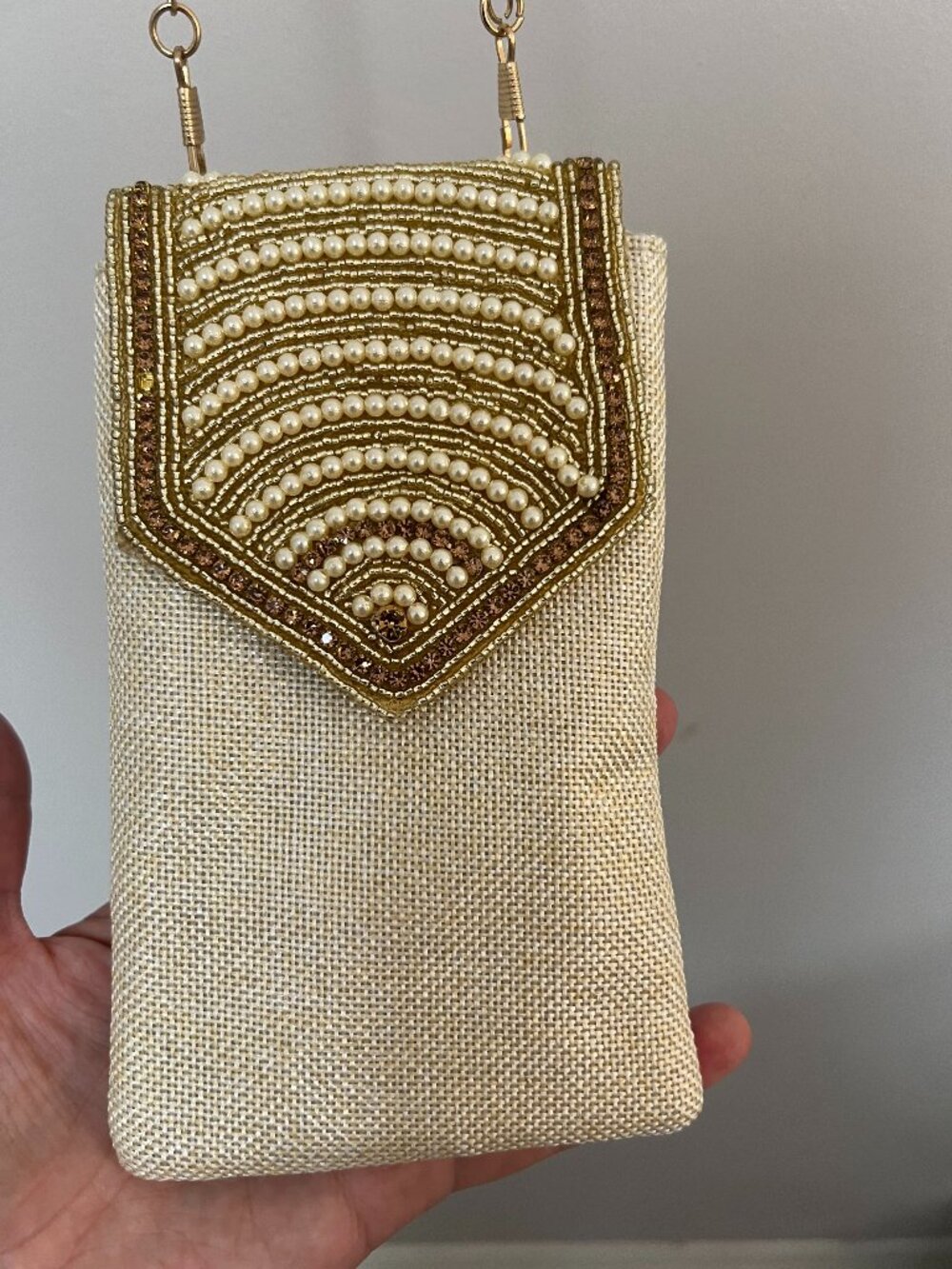 Elegant Pearl & Beaded Crossbody Phone Bag – Gold Woven Purse with Chain Strap